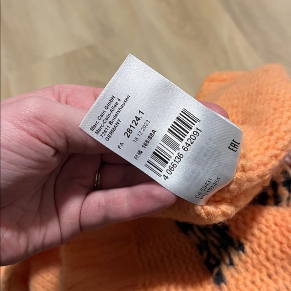 Marc Cain Orange and Gray Knit Sweater - Picture 10 of 10